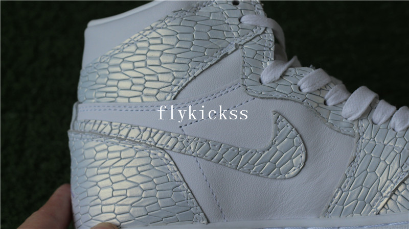 Air Jordan 1 Retro High GS Frost White